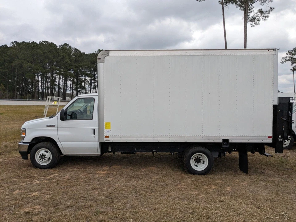 2024 Ford Econoline Van - Image 7 of 21