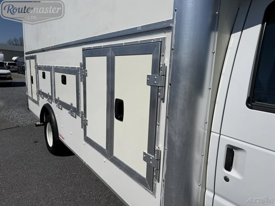 2024 Ford Econoline Van - Image 7 of 12