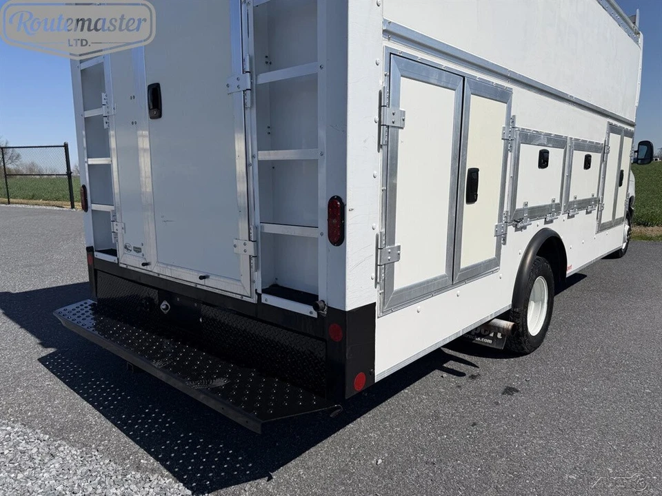 2024 Ford Econoline Van - Image 11 of 12