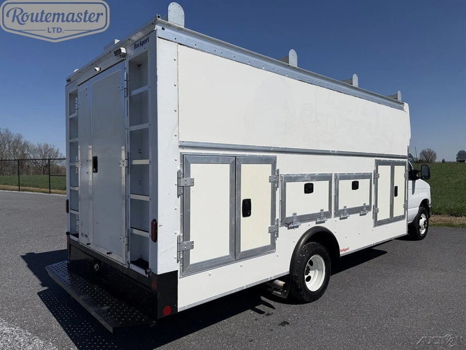 2024 Ford Econoline Van - Image 10 of 12