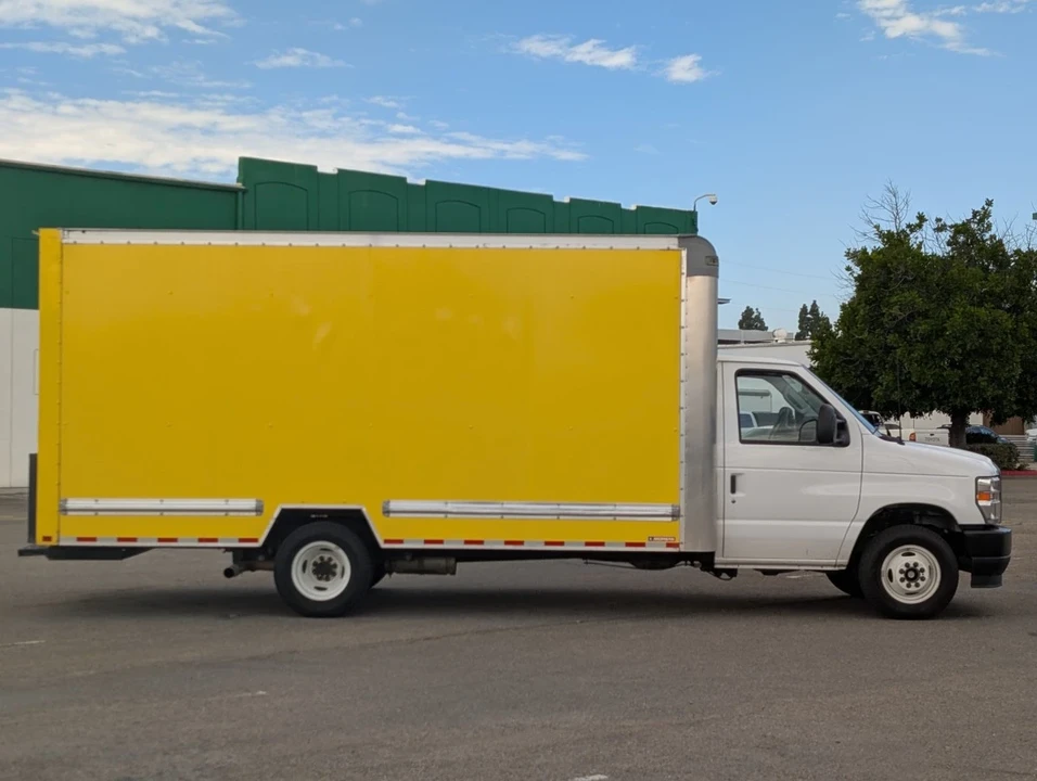 2024 Ford Econoline Van - Image 9 of 12