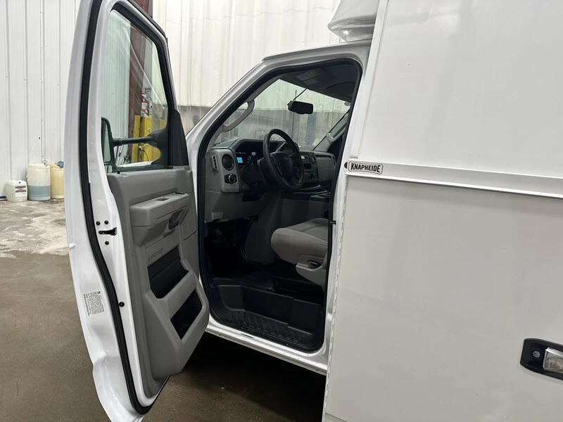 2024 Ford Econoline Van - Image 7 of 12