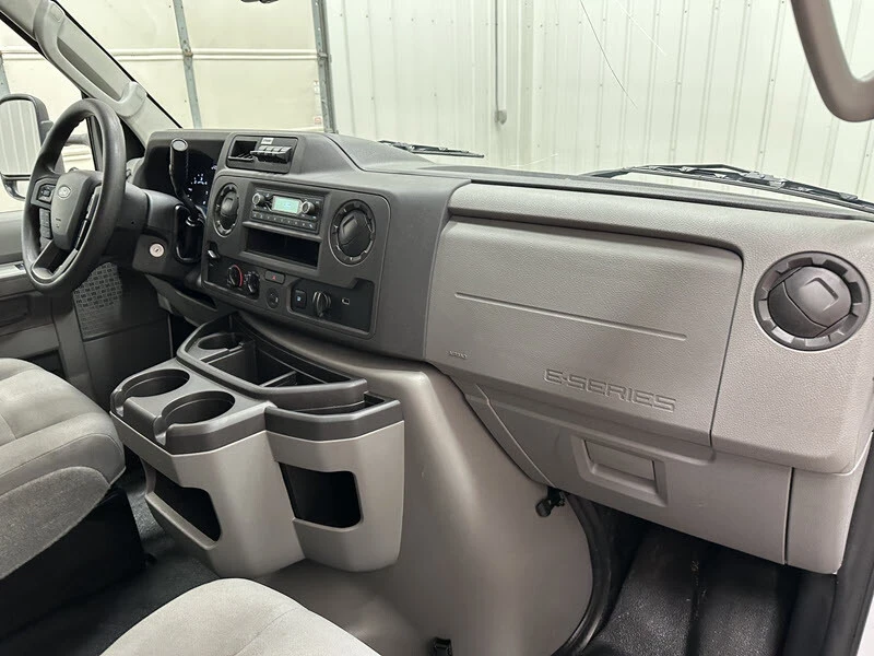 2024 Ford Econoline Van - Image 17 of 21