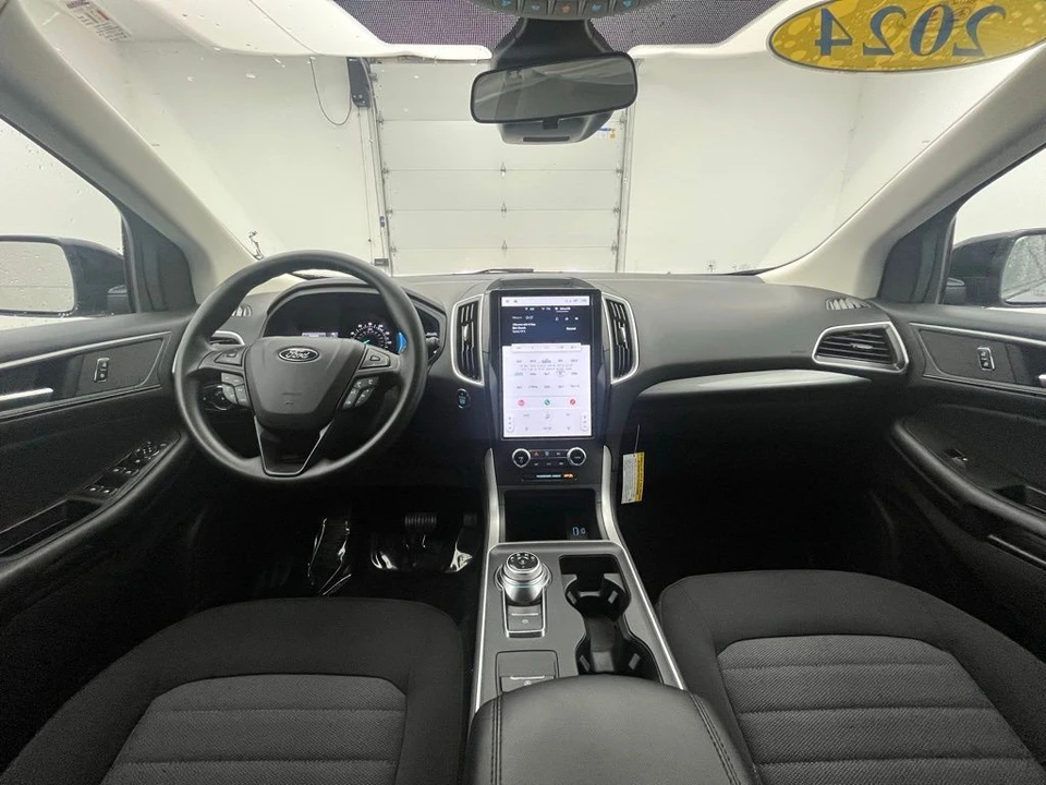 2024 Ford Edge - Image 2 of 12