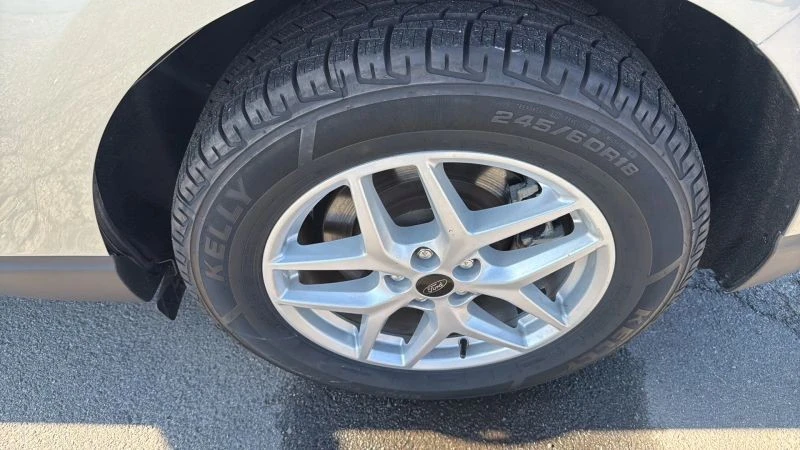 2024 Ford Edge - Image 9 of 12