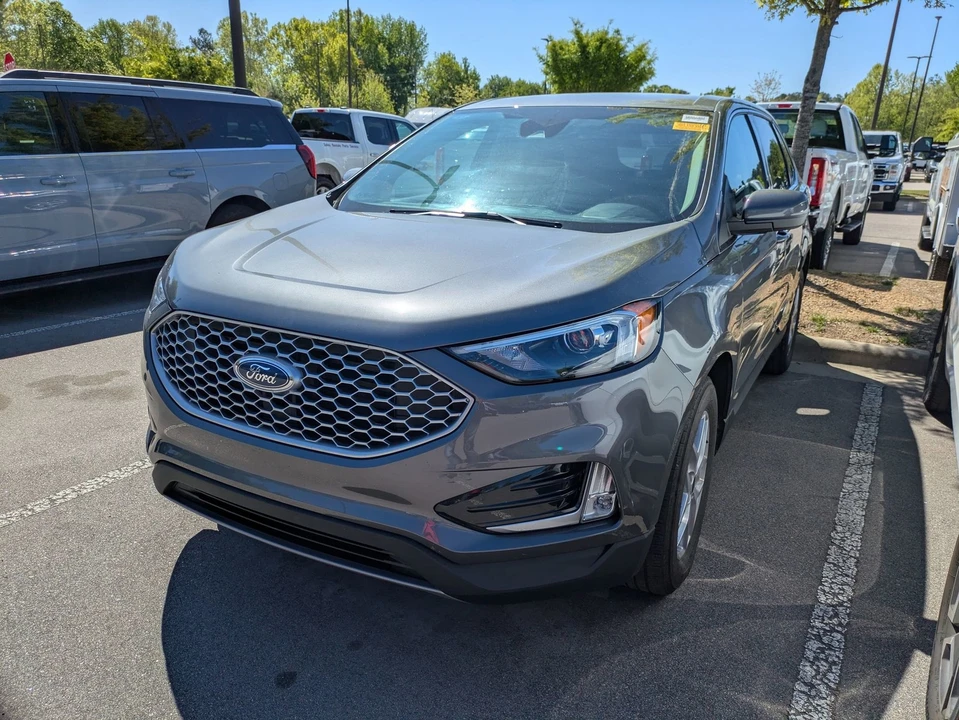 2024 Ford Edge - Image 3 of 4