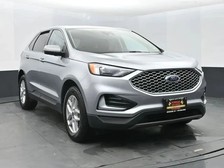2024 Ford Edge - Image 2 of 12