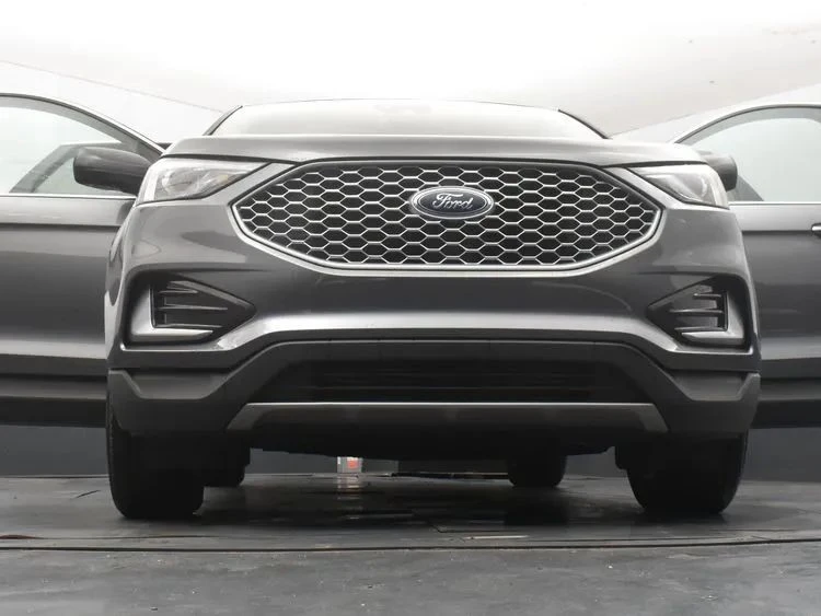 2024 Ford Edge - Image 11 of 12