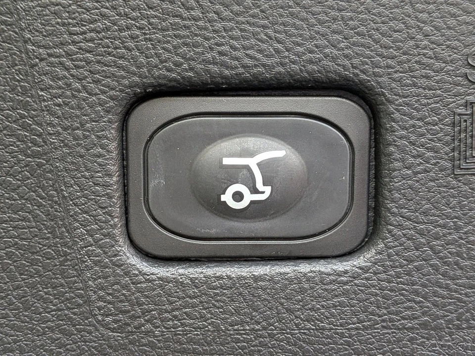 2024 Ford Edge - Image 16 of 21