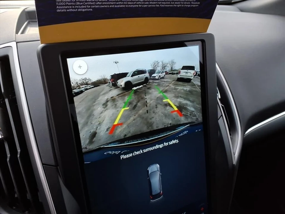 2024 Ford Edge - Image 11 of 12