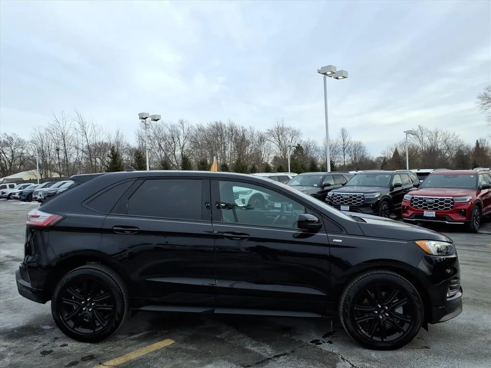 2024 Ford Edge - Image 8 of 12