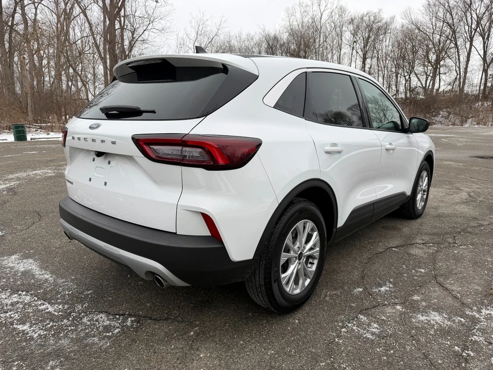 2024 Ford Escape - Image 7 of 21