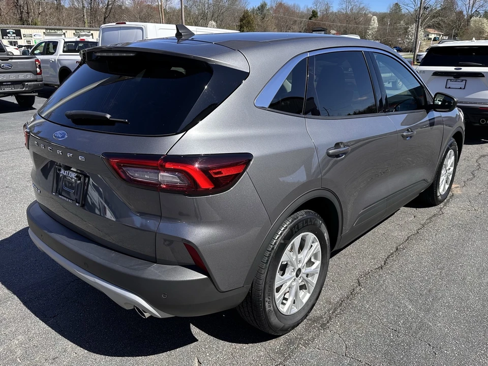 2024 Ford Escape - Image 6 of 31