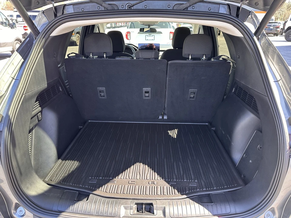 2024 Ford Escape - Image 17 of 31