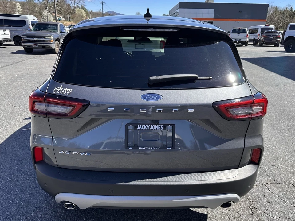 2024 Ford Escape - Image 7 of 31