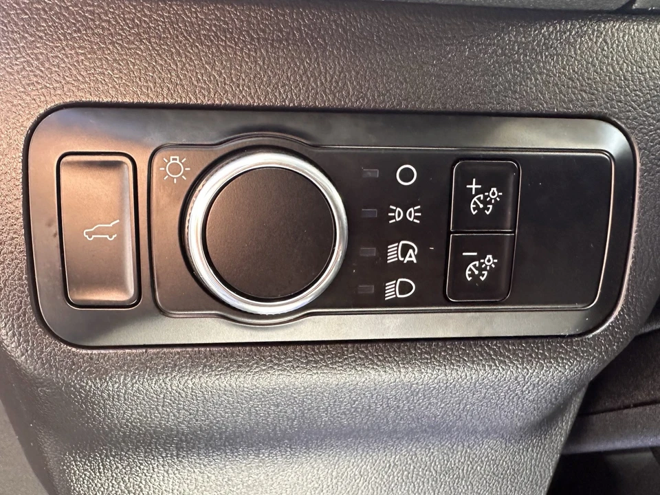 2024 Ford Escape - Image 19 of 31