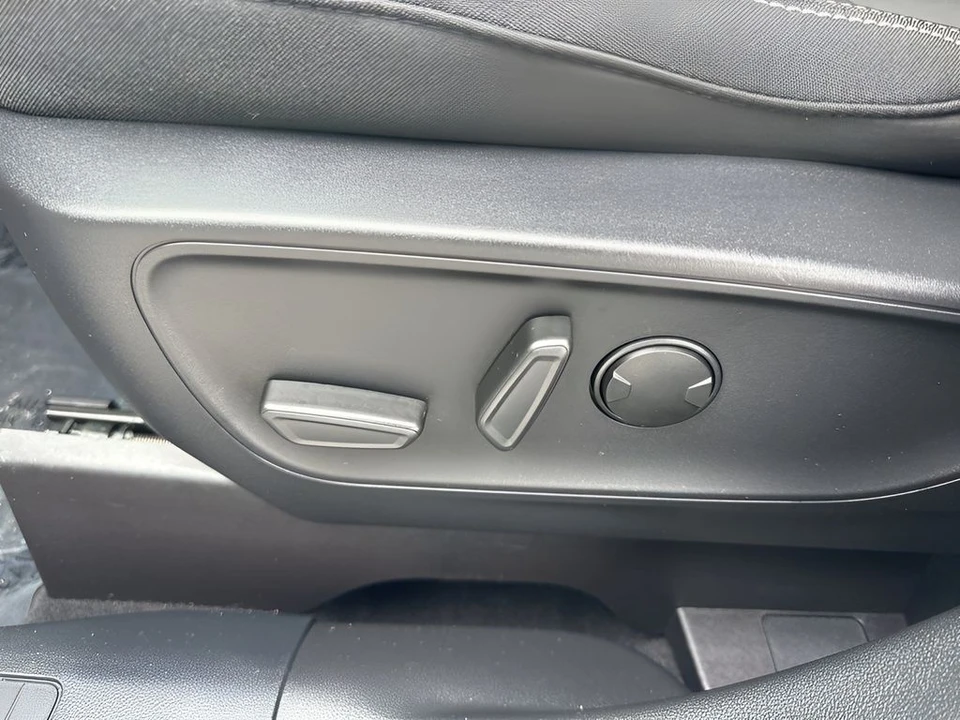 2024 Ford Escape - Image 10 of 21