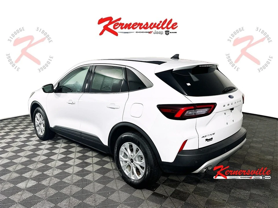 2024 Ford Escape - Image 5 of 21