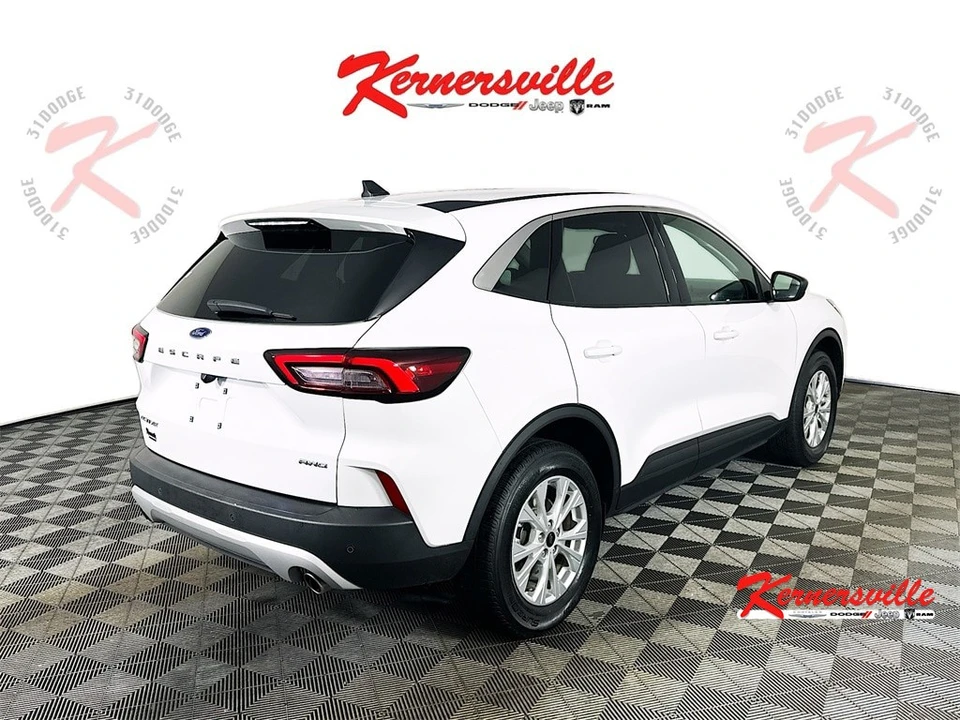 2024 Ford Escape - Image 7 of 21