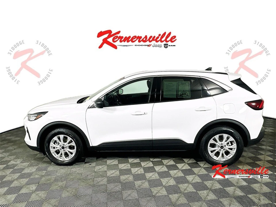 2024 Ford Escape - Image 4 of 21