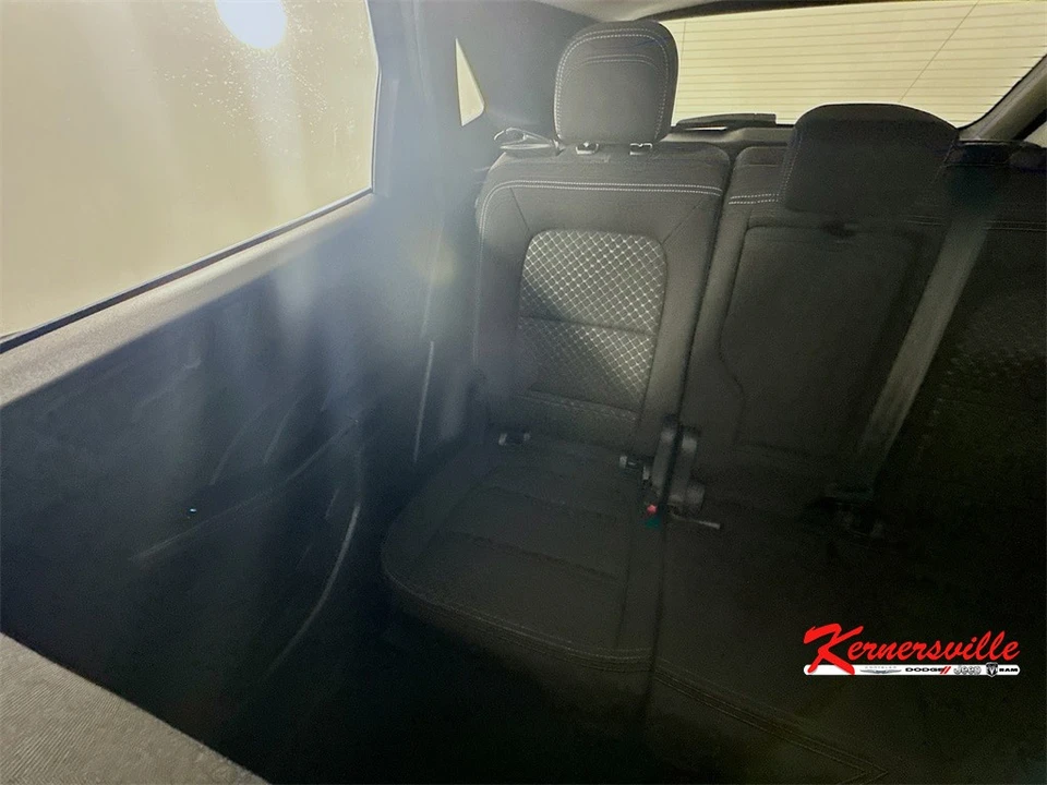 2024 Ford Escape - Image 12 of 21