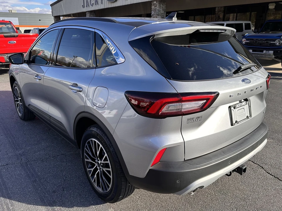 2024 Ford Escape - Image 8 of 12