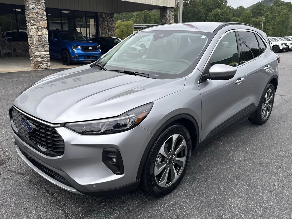 2024 Ford Escape - Image 2 of 12