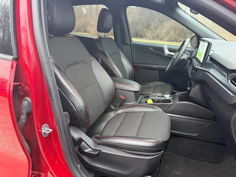 2024 Ford Escape - Image 15 of 21