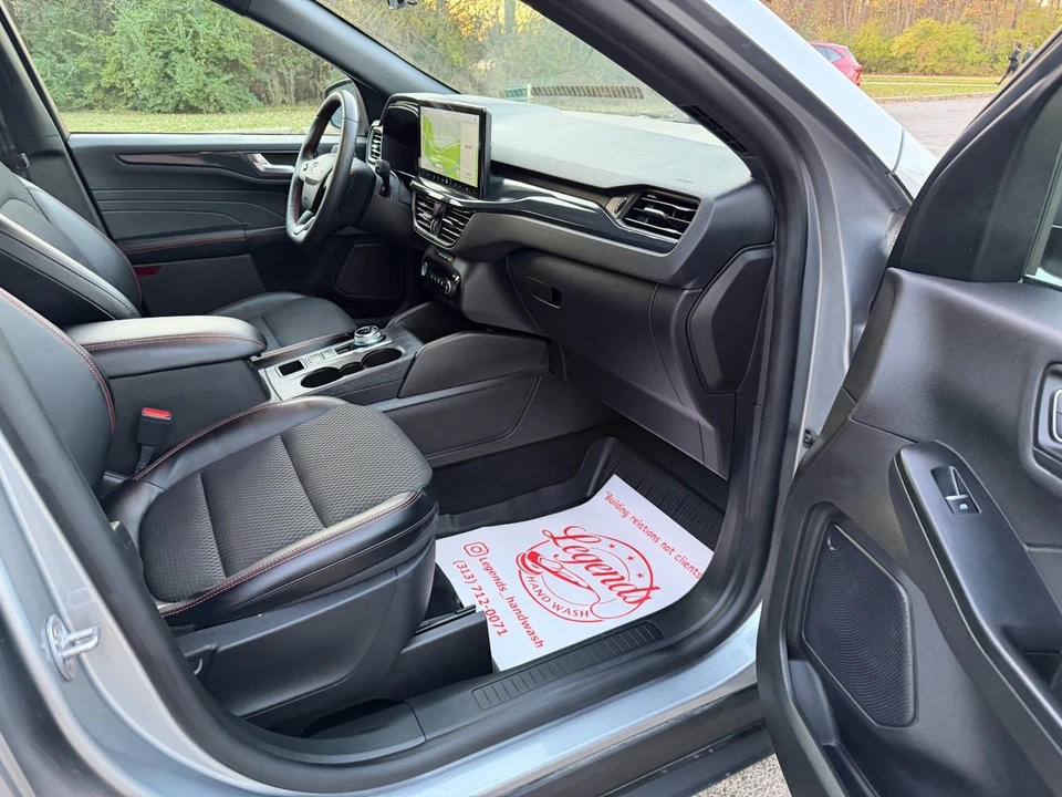 2024 Ford Escape - Image 14 of 21