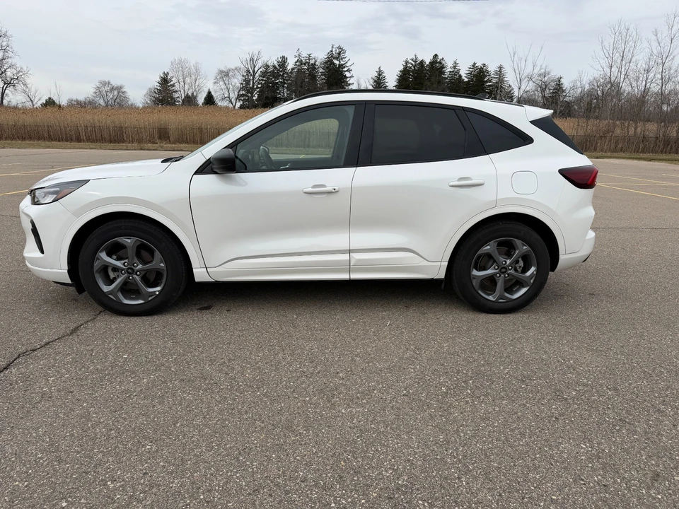 2024 Ford Escape - Image 4 of 21
