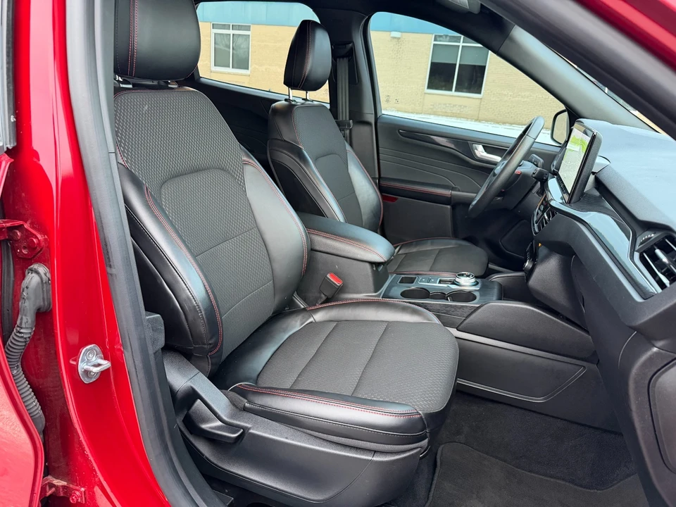 2024 Ford Escape - Image 15 of 21