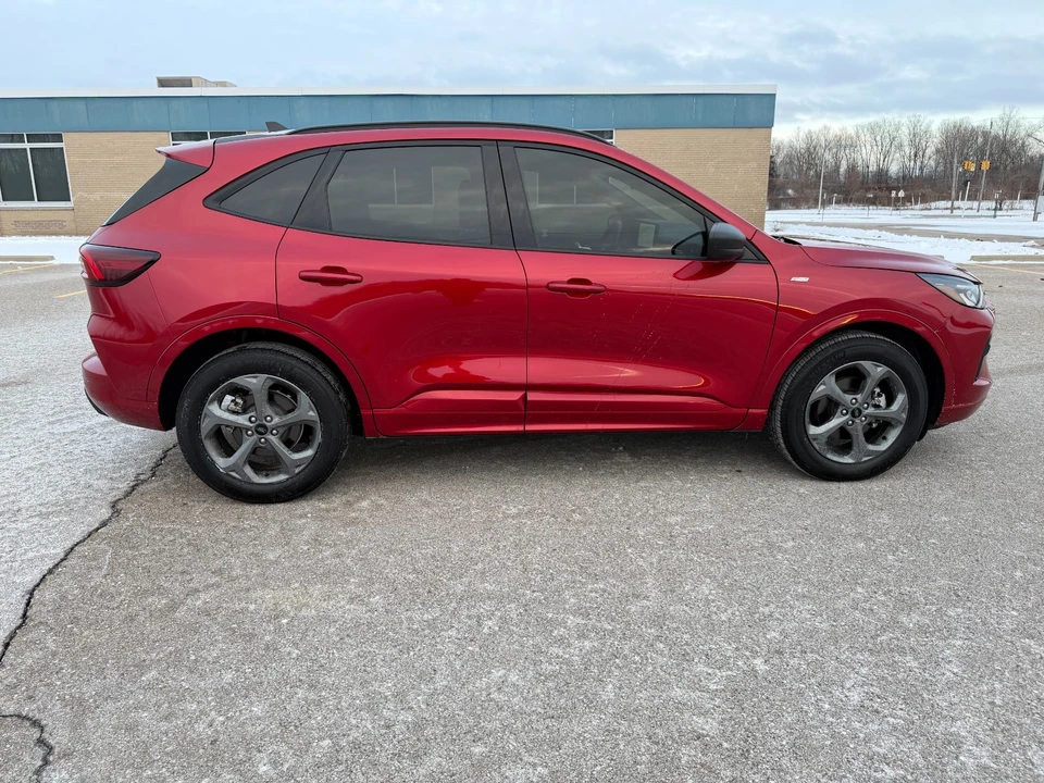 2024 Ford Escape - Image 8 of 21