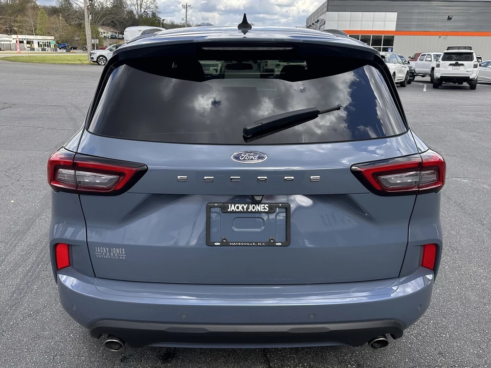 2024 Ford Escape - Image 7 of 31