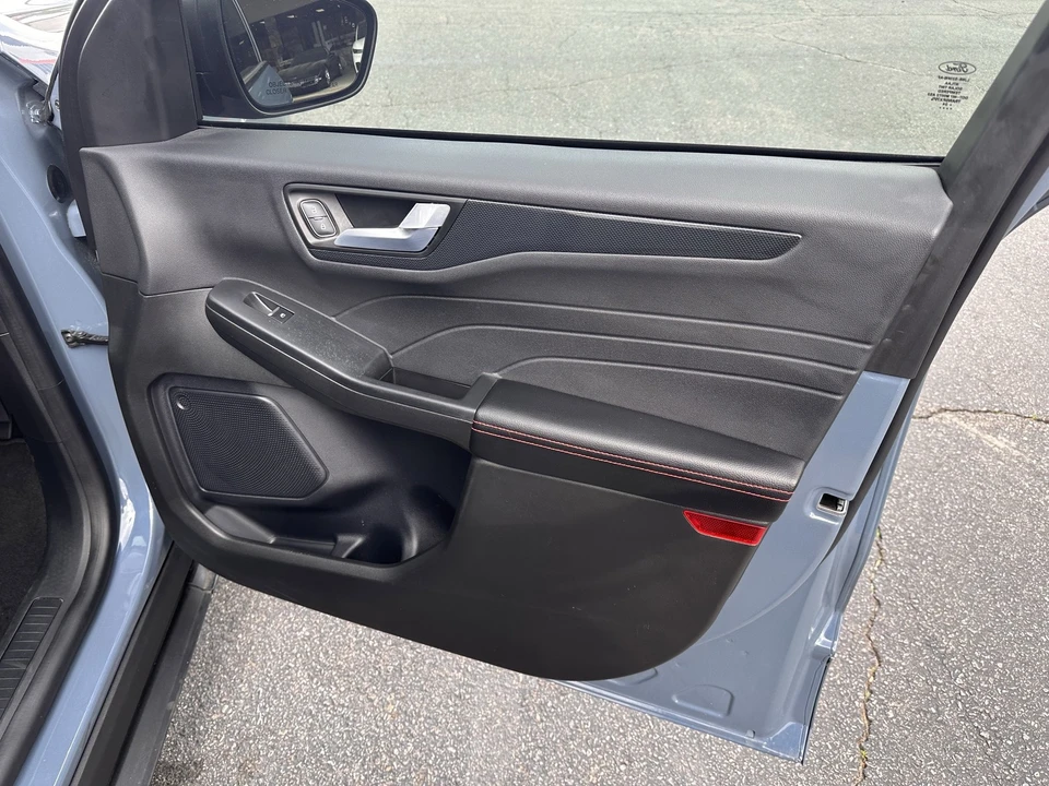 2024 Ford Escape - Image 13 of 31