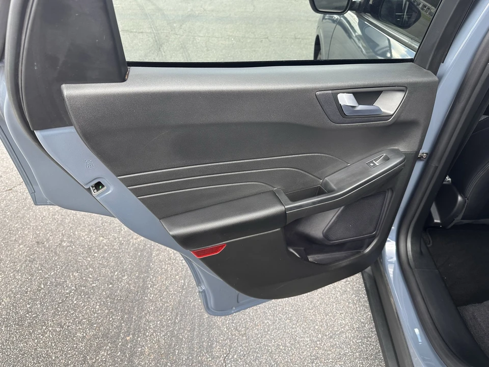2024 Ford Escape - Image 11 of 31