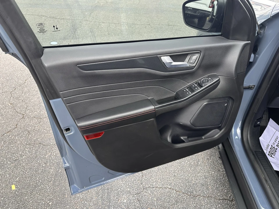 2024 Ford Escape - Image 9 of 31