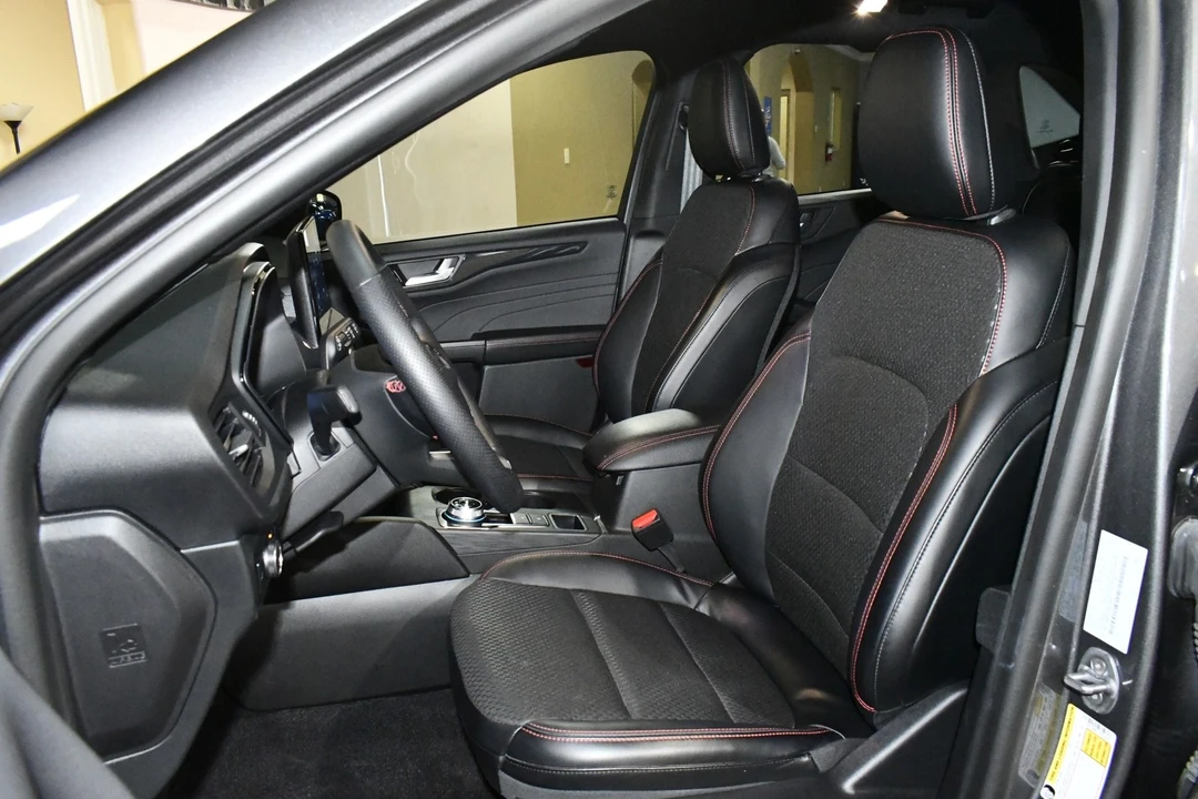 2024 Ford Escape - Image 7 of 12