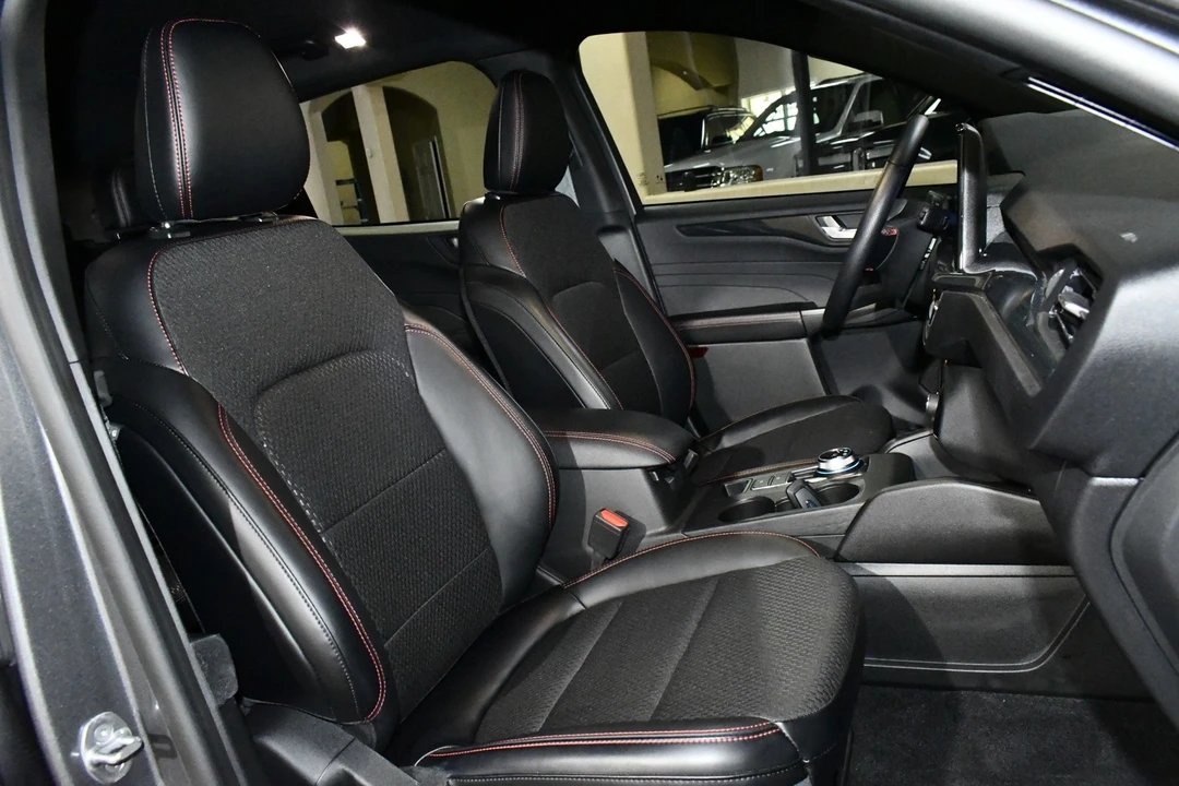 2024 Ford Escape - Image 8 of 12