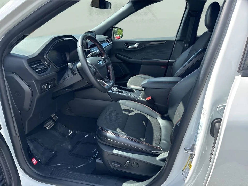 2024 Ford Escape - Image 9 of 12
