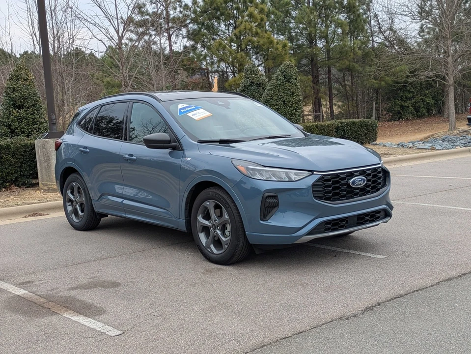 2024 Ford Escape - Image 2 of 12