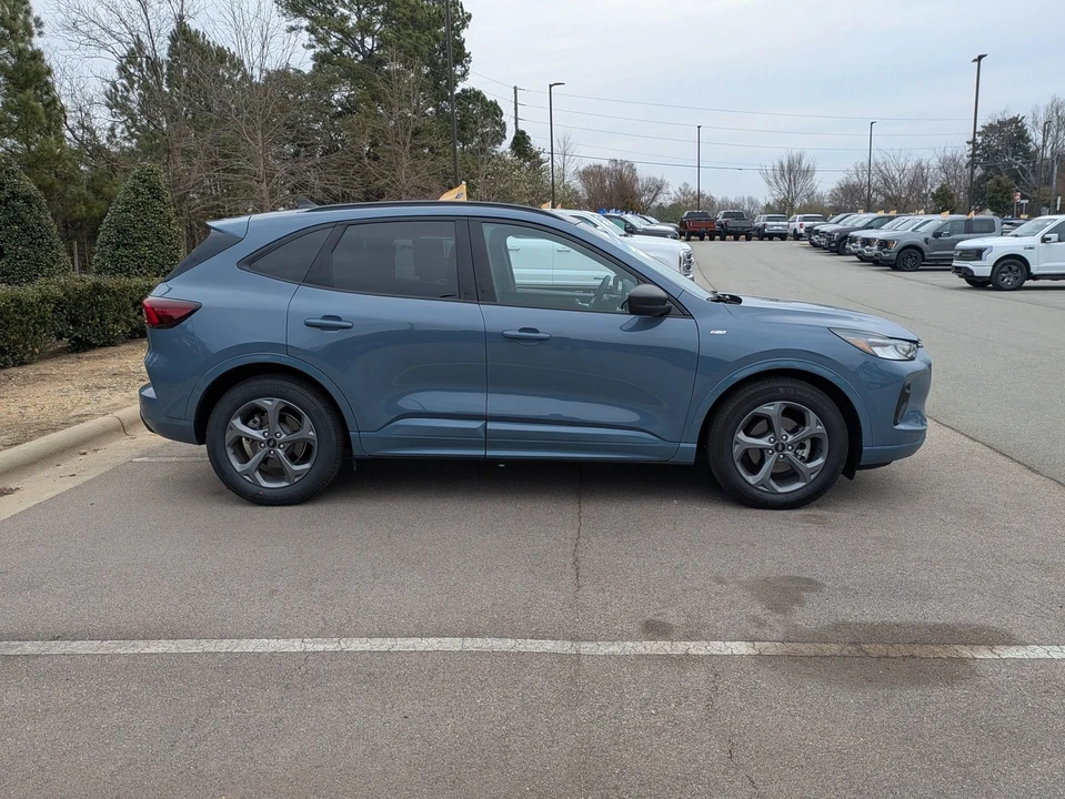2024 Ford Escape - Image 3 of 12