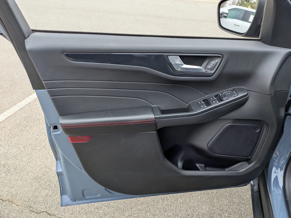 2024 Ford Escape - Image 15 of 21