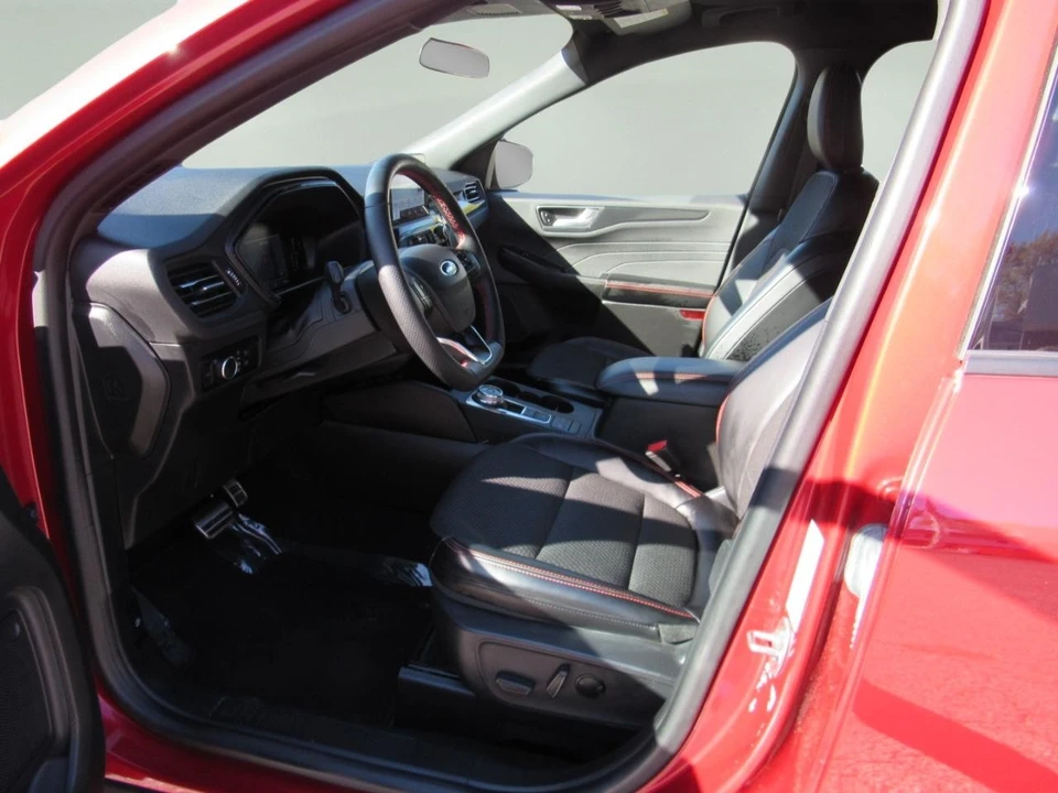 2024 Ford Escape - Image 13 of 21