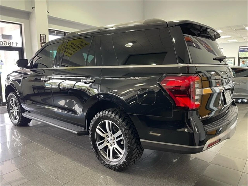 2024 Ford Expedition 4th Gen - Image 3 of 31