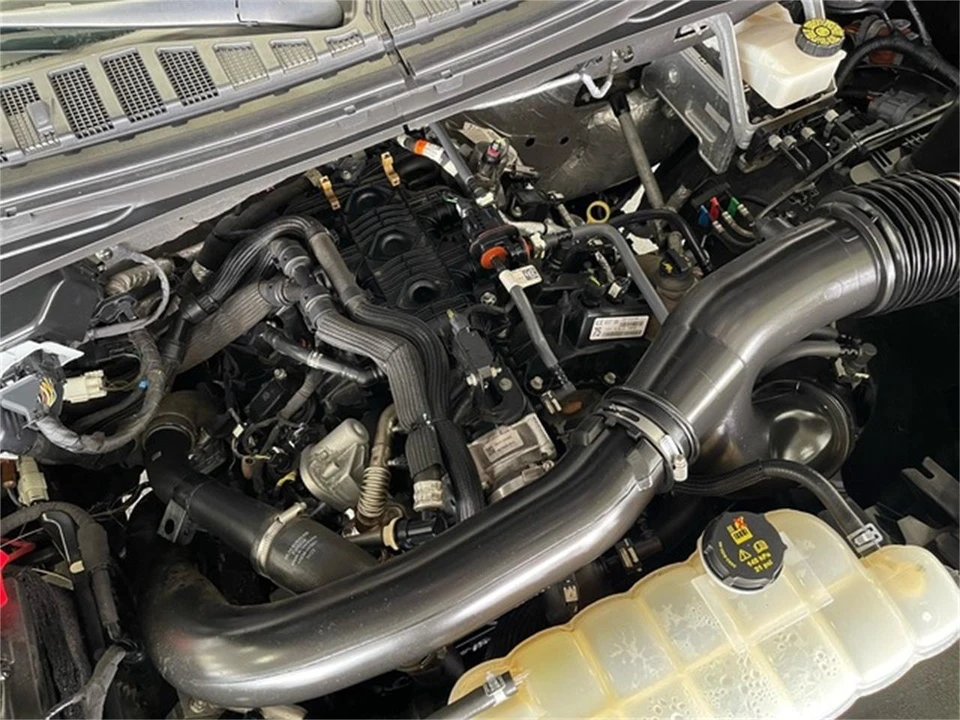 2024 Ford Expedition 4th Gen - Image 21 of 31