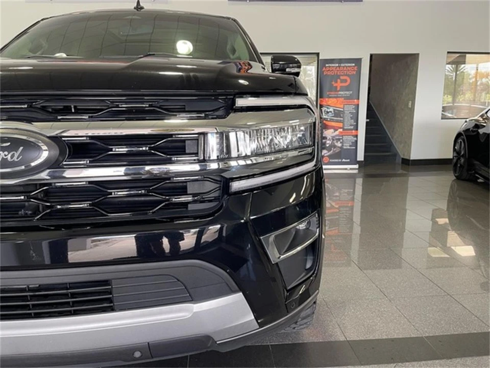 2024 Ford Expedition 4th Gen - Image 10 of 31