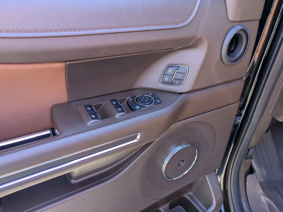 2024 Ford Expedition 4th Gen - Image 17 of 21