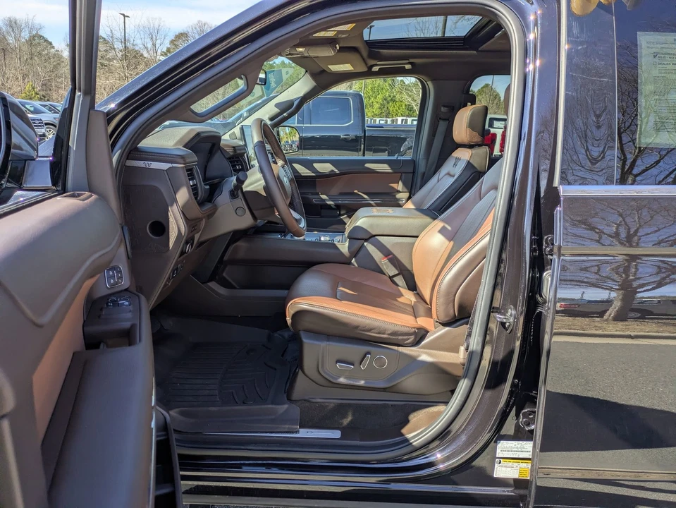 2024 Ford Expedition 4th Gen - Image 13 of 21