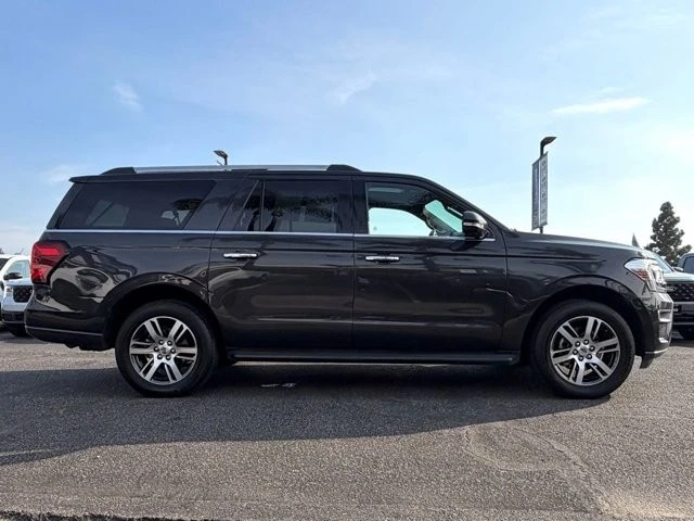 2024 Ford Expedition 4th Gen - Image 9 of 21