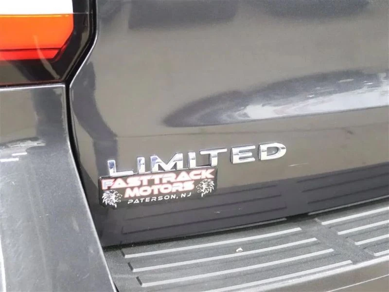 2024 Ford Expedition 4th Gen - Image 8 of 12